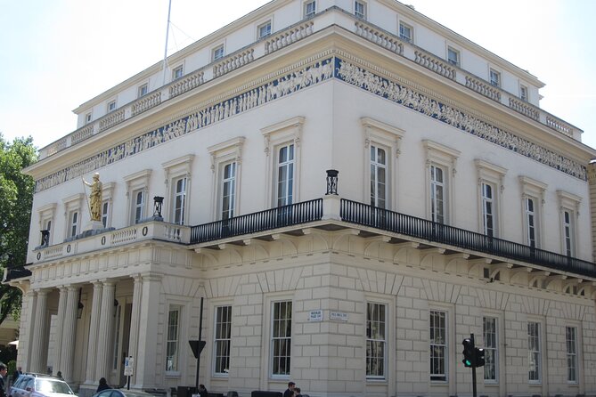 St James' & Mayfair - Private Tour of London's Royal & Aristocratic Villages - Crossing Green Park into the royal story