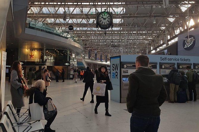 St Pancras Station Private transfer from or to your Hotel in London - From your hotel lobby to the right station entrance
