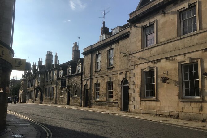 Stamford Private Walking Tour - Red Lion Square and All Saints Church