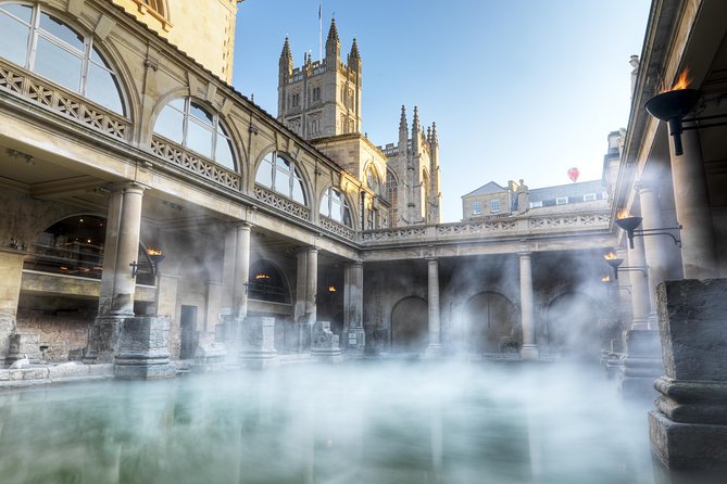 Stonehenge and Bath Tour from London - Stonehenge: mystery on Salisbury Plain