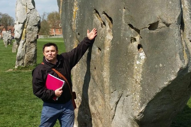 Stonehenge, Avebury & the Cotswolds from Bath (Small group) - What the guides add