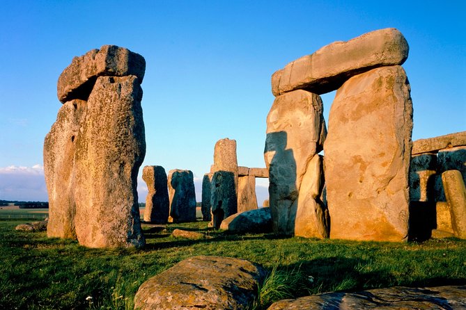 Stonehenge & Bath Private Car Tour from London - Who should book this day trip?