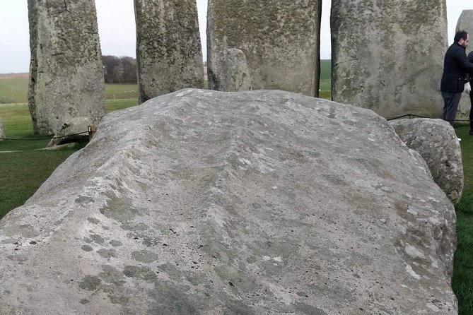 Stonehenge & Bath Private Day Tour from London - A private guide can change the feel of the day
