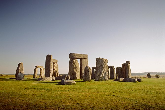 Stonehenge Half-Day Tour from London with Admission - Arriving at the Stonehenge visitor center