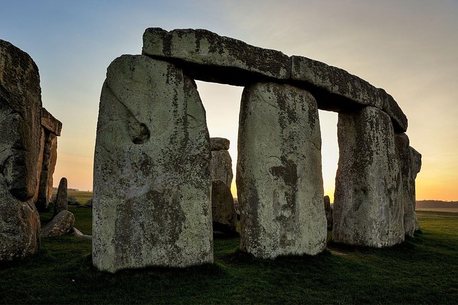 Stonehenge Half-Day Tour from London with Admission - Timing, delays, and the return to London