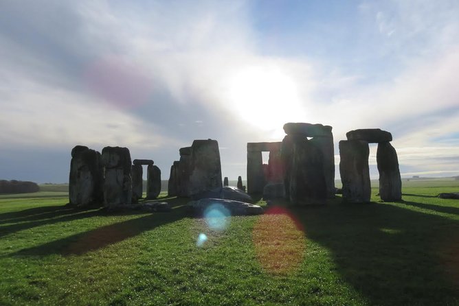 Stonehenge Morning Half-Day Tour from London Including Admission - The coach ride through Wiltshire