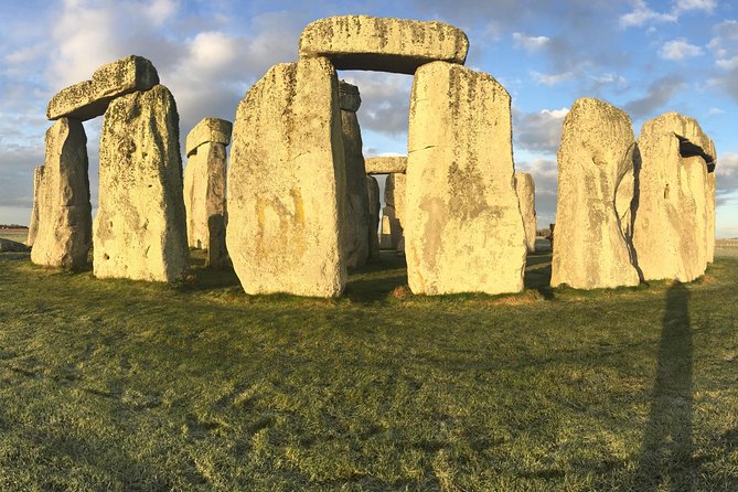 Stonehenge Private Car Tour with Driver Guide - Woodhenge in 15 quiet minutes