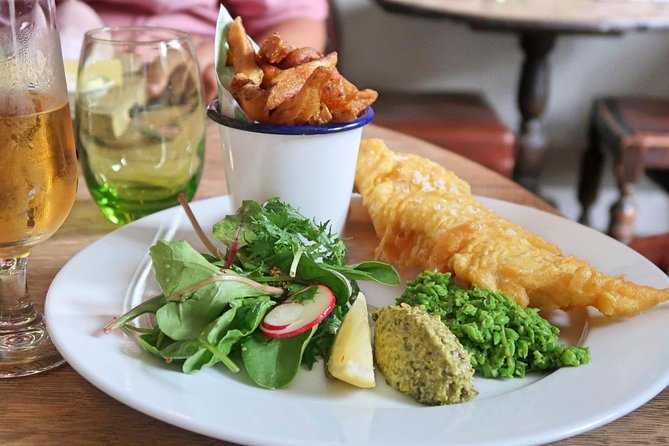 'Stonehenge & Secret England' from Bath for 2-8 curious adventurers - A country pub lunch in the middle of the day