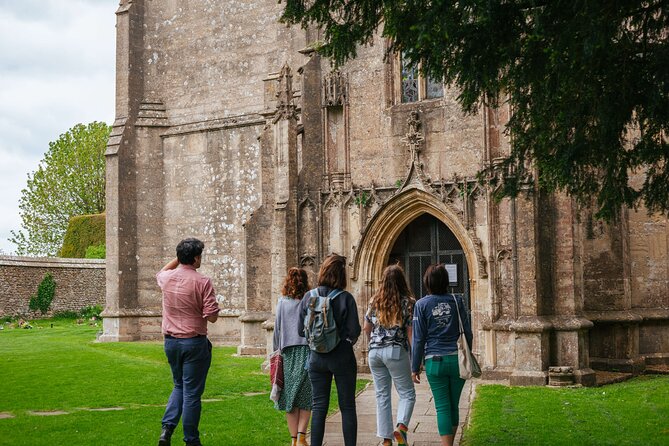 'Stonehenge & Secret England' from Bath for 2-8 curious adventurers - Walking, weather, and comfort