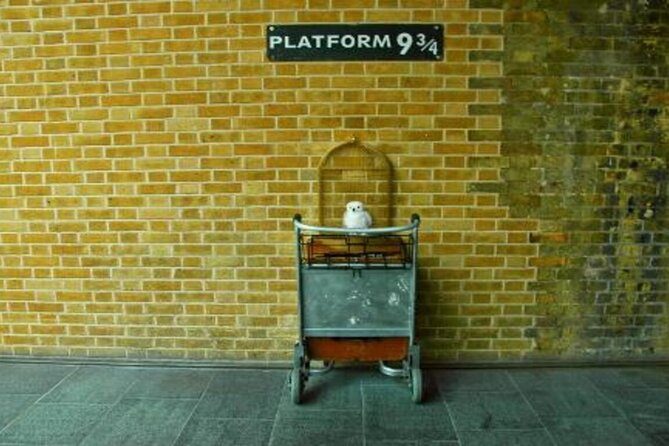 The Best Harry Potter Tour & The London Dungeons - Westminster filming locations on foot