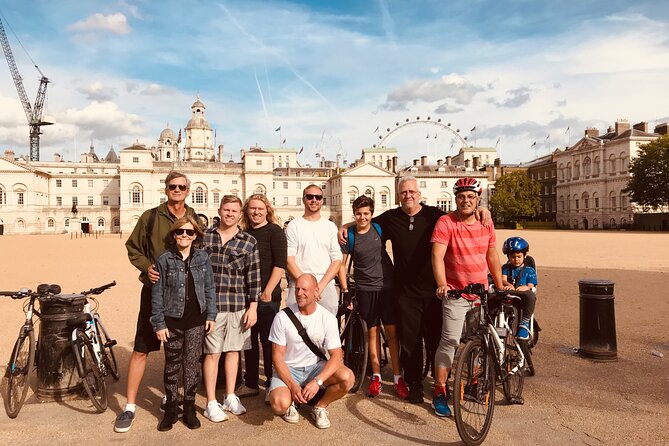 The "Big Six" of London and a Pub - 5 Hour Tour - Buckingham Palace and the Changing of the Guard