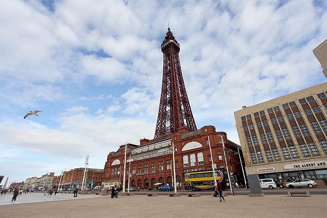 The Blackpool Tower Eye Admission Ticket - A drink at Bar 380