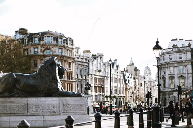 The Changing of the Guard - Exclusive Guided Walking Tour - The guide can make or break the morning