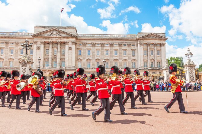 The Changing of the Guard Tour and Buckingham Palace - What this London walk really covers