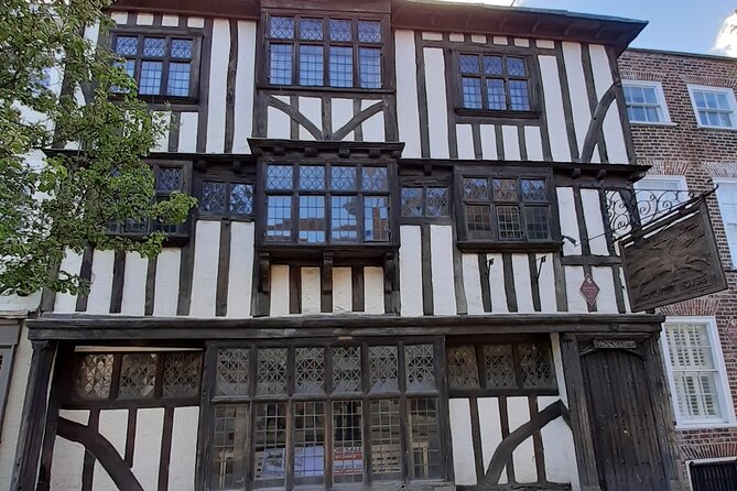 The Condensed Canterbury Tour - Thomas Becket at St Thomas of Canterbury Church