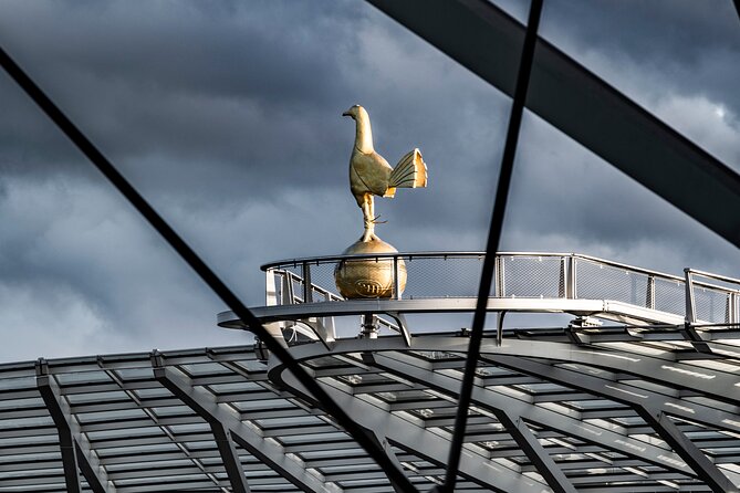 The Dare Skywalk Climb - Returning through the Tottenham Experience Shop
