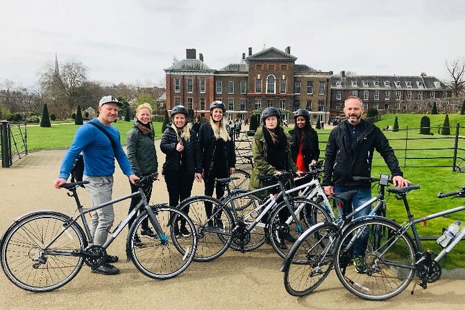 The London Landmarks. 3.5 hour Morning tour - Royal Albert Hall and the royal quarter