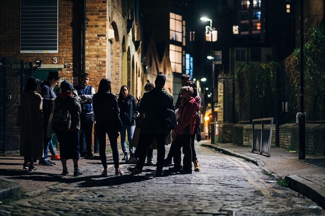 The Original Jack the Ripper : Guided Tour - Guide style, photos, and the human story