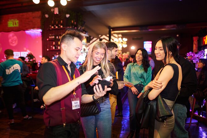 The Original Shoreditch Pub Crawl - The first hour: settling in at the opening bar