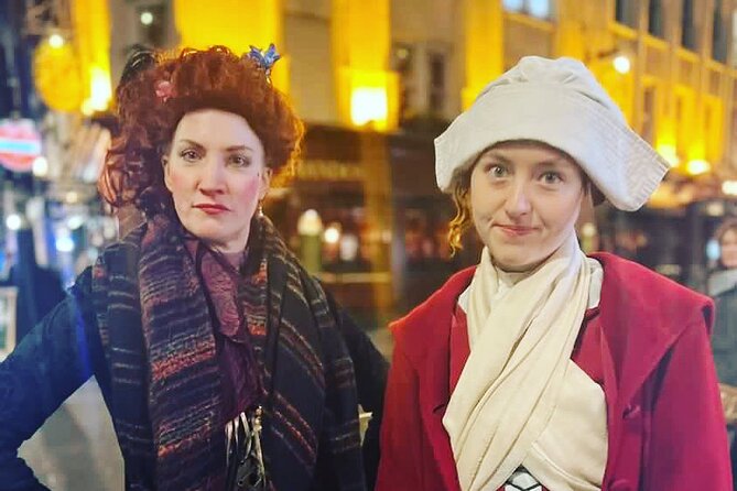 Theatrical Walking Tour with Harlots, Strumpets and Tarts - Following the route from the piazza to Charing Cross