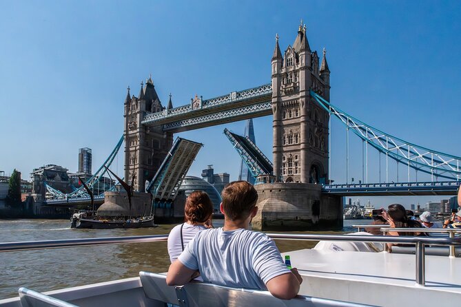Tower Bridge River Sightseeing Cruise from Westminster - Parliament, Big Ben, and the London Eye from the river