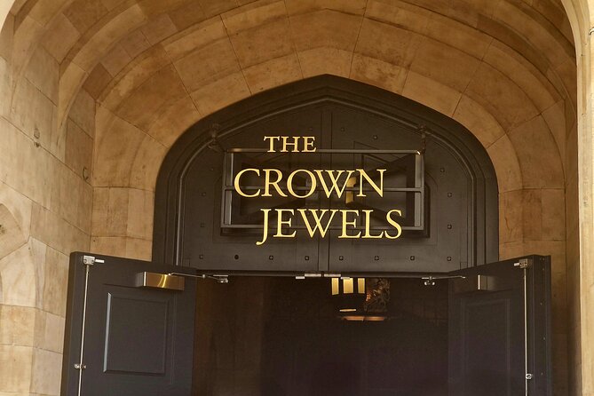 Tower of London Crown Jewels and English Royal History Tour - Why the Tower of London Still Holds Your Attention