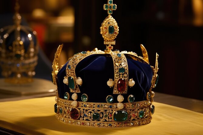Tower of London Guided Tour, Crown Jewels, Tower Bridge - The Crown Jewels and the 90-minute wait