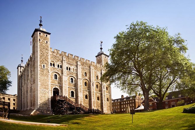 Tower of London with London Hop-On Hop-Off Tour and River Cruise - Start with the Tower, not the traffic