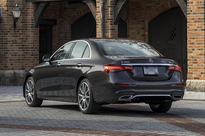 Transfer from Heathrow Airport LHR to Central London by Sedan - Booking details worth checking twice