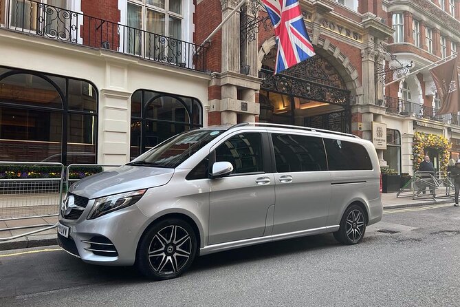 Transfer from Heathrow Airport to London hotel on private car - Comfort, WiFi, and Luggage Practicalities