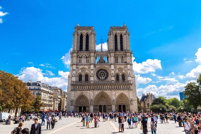 Trip to Paris with Seine Cruise, Bus Tour and Travel Card - The Seine cruise and travel card question