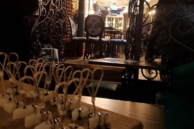 Ultimate London Cheese Crawl : Guided Food Tour - What the $48.52 price gets you