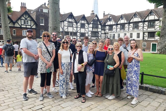 VIP Early Access: Opening Ceremony Tower of London & Bridge Entry - First through the Crown Jewels