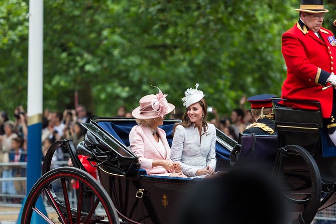 VIP Kensington Palace Gardens Tour & Royal Tea Crown Experience - The optional Kensington Palace interior