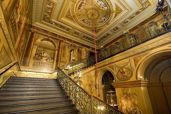VIP Kensington Palace Gardens Tour & Royal Tea Crown Experience - What the guide adds to the experience