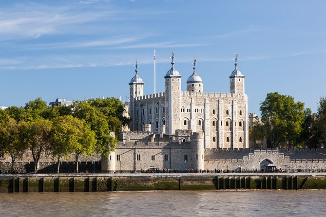 VIP Tower of London and Crown Jewels Tour with Private Beefeater Meet & Greet - How much value do you get for $155.33?