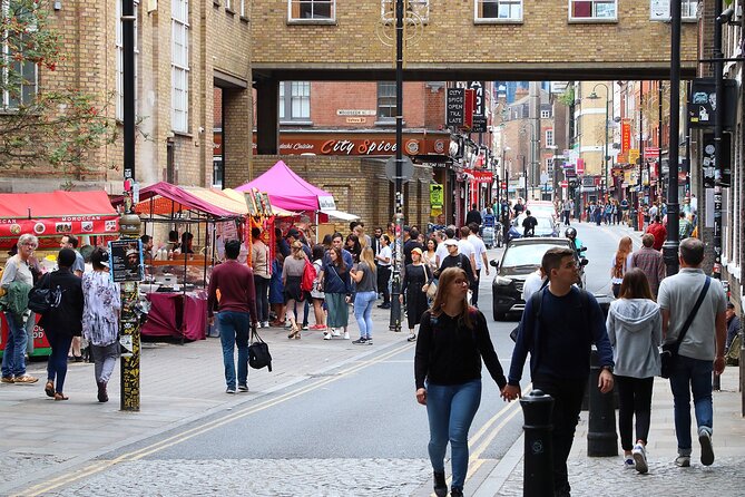 Walking Tour and Tasting at Indian Restaurant in London - Brick Lane, where the food focus sharpens