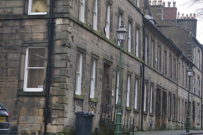 Walking tour of Lancaster - Execution Slavery Industry - Market Street and two royal stories