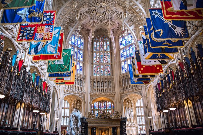 Walking Tour of London Westminster Abbey, Big Ben, Buckingham - St. James’s Palace and the royal streets