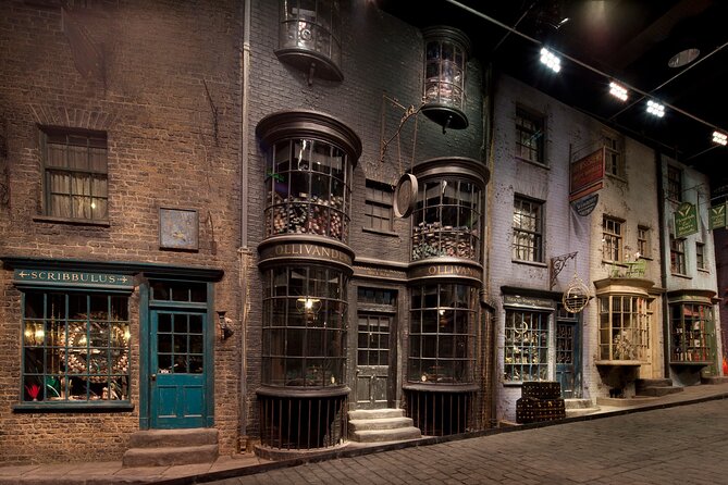 Warner Bros. Studio Tour London - The Making of Harry Potter and Oxford Day Trip - Who will get the most from this day