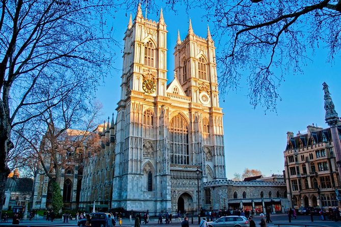 Westminster Guided Walking Tour with Abbey Entry - What the guides add to the day