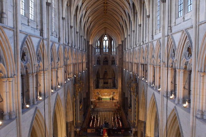 Westminster Guided Walking Tour with Abbey Entry - Parliament Square and Big Ben up close