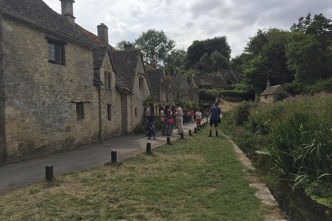 Whisky and Gin Private Tour in the Cotswolds with Driver Guide - Walking, drinking, and practical details