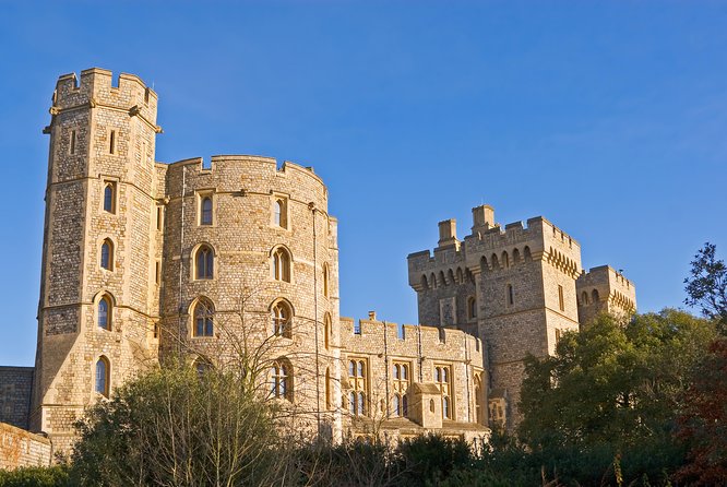 Windsor Castle Half Day Trip from London by Luxury Coach - What the guide does, and what the guide does not do
