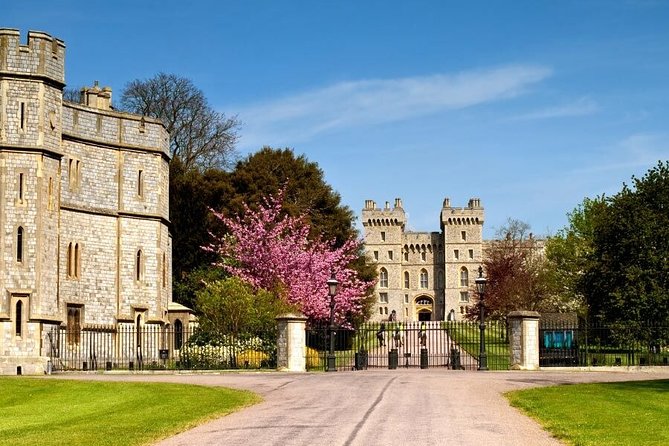 Windsor Castle Private Tour in Executive Vehicle With Admission - Windsor Castle gives the outing its purpose