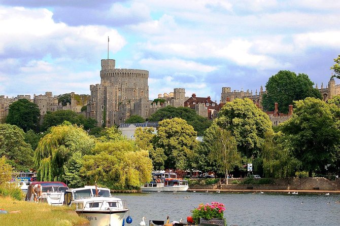Windsor, Stonehenge and Bath Day Trip from London Spanish - Bath, the Roman Baths, and a short city walk