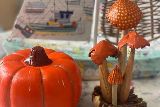 Wooden Duck Painting or Pottery Painting-Take item home same day - A single-stop activity with simple logistics